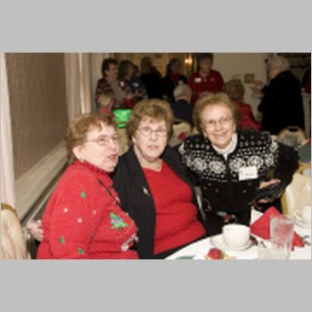 46 Marie Saulnier, Ellie Heineman, Shirley Cmara.jpg